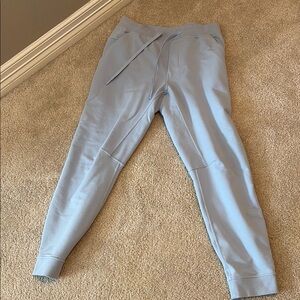 Lululemon 3 pocket Sky Blue Joggers in medium - like new